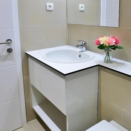 Iris En-suite - Secure & Cozy Base Near Old Town Vendégház 3*