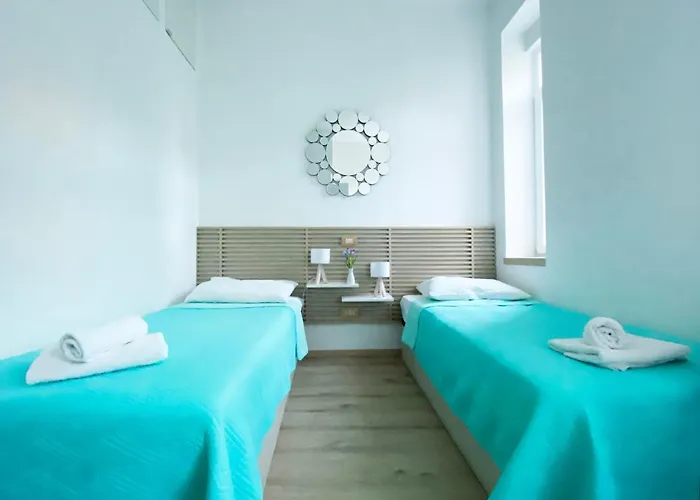 게스트하우스 En-suite Iris On Rokova Street - 5 Min Walk To The Old Town Of